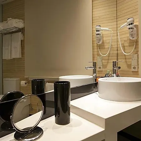 San Gil Plaza Hotel 3*